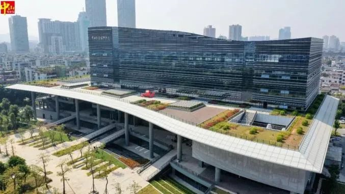 中亞工程案例展示丨坐書鄉(xiāng)觀日出日落，賞機(jī)場云卷云舒(圖1)