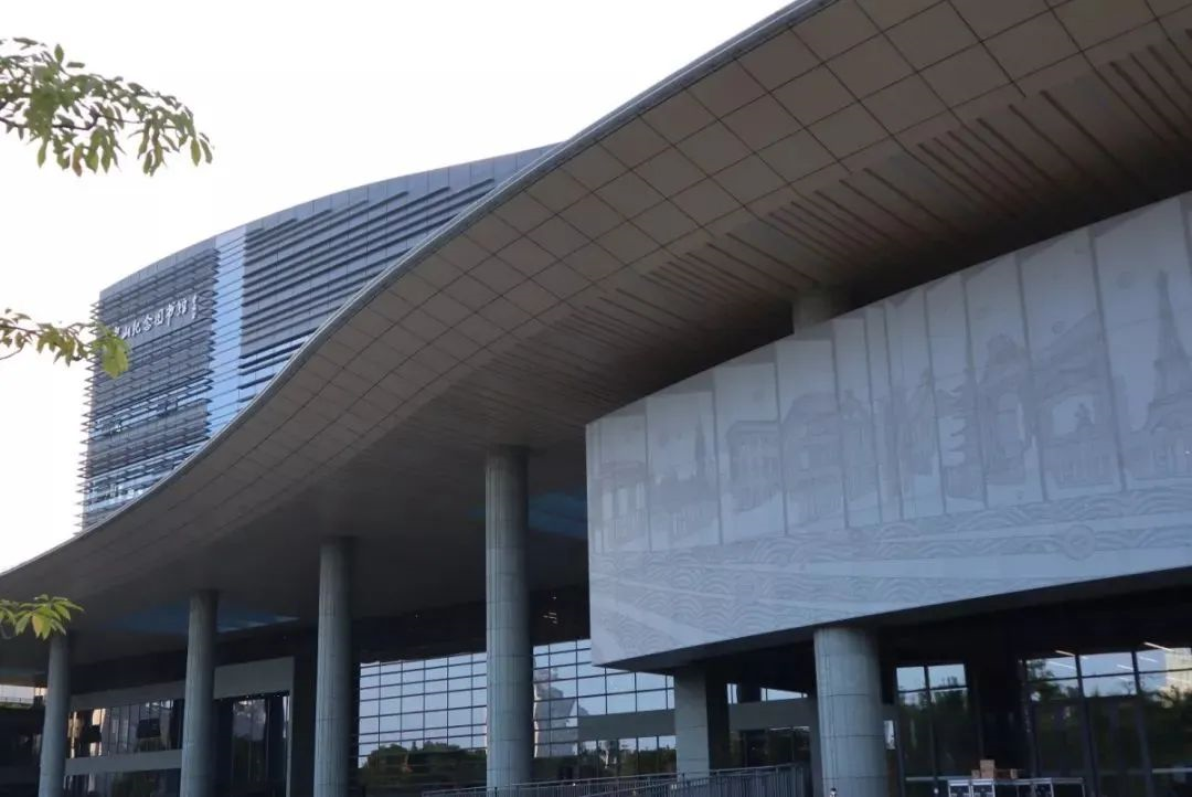 中亞工程案例展示丨坐書鄉(xiāng)觀日出日落，賞機(jī)場云卷云舒(圖3)