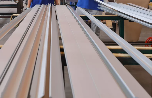 向假冒偽劣鋁材產(chǎn)品重拳出擊！中亞鋁業(yè)教你如何辨別真假！(圖6)